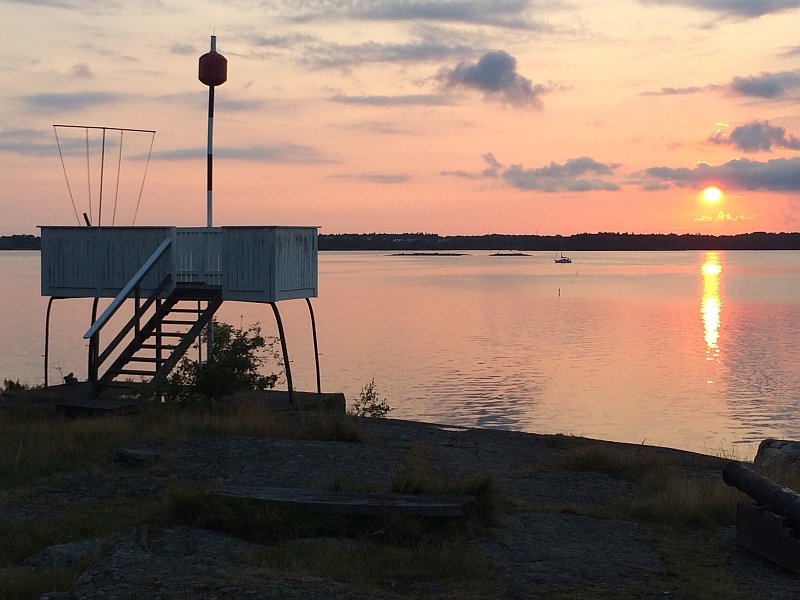 Micha Matthiessen - "Traumhafter Sonnenuntergang in den Schären vor Karlskrona, Anfang August."